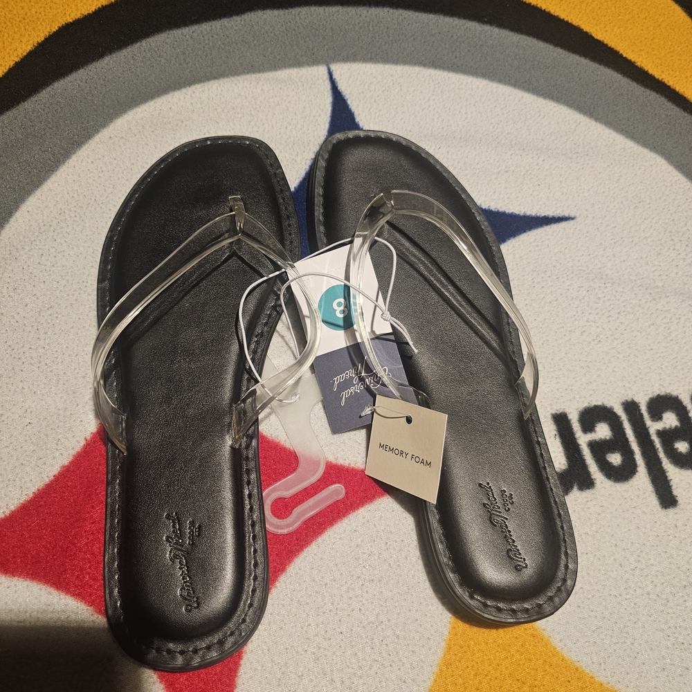 Universal Threads Black Flip Flops with Memory Foam Clear Straps.